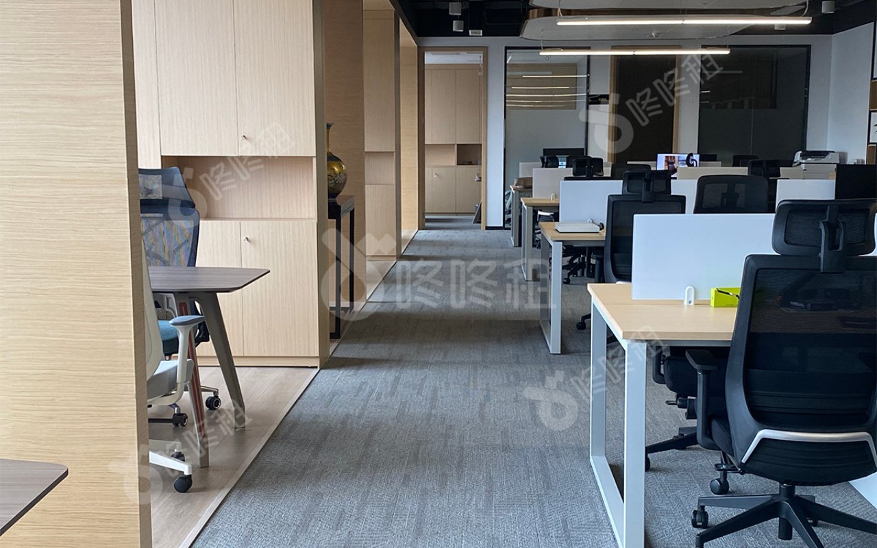 清智集团(荣德国际中心)_开放式工位_1