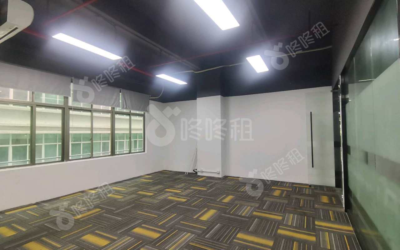 东美大厦_142平_定制装修_办公室开间