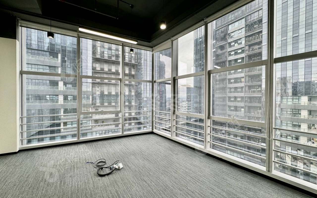 天安云谷二期_443平_精装_办公室隔间