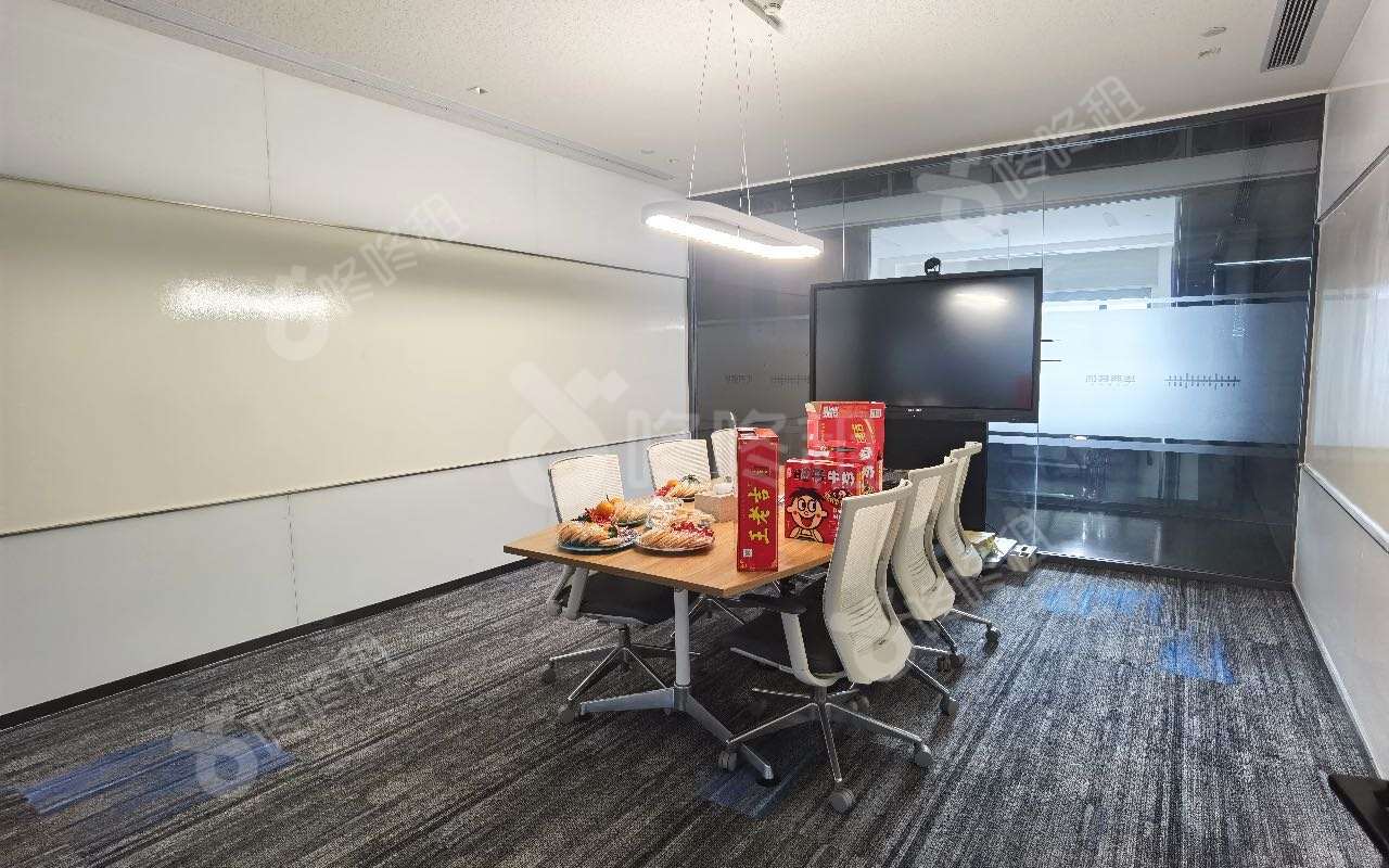 南山睿园产业园_1150平_精装_办公室隔间