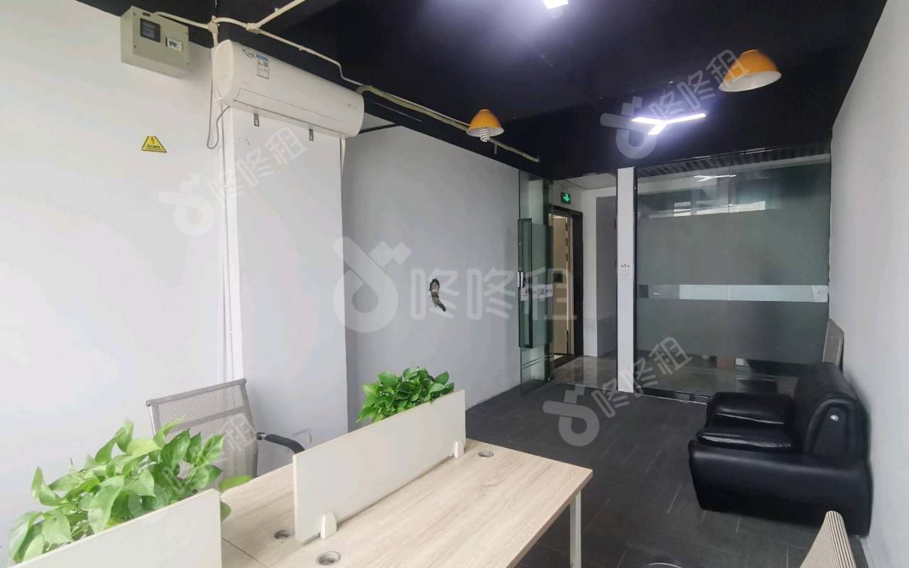 东美大厦_40平_精装_办公室开间