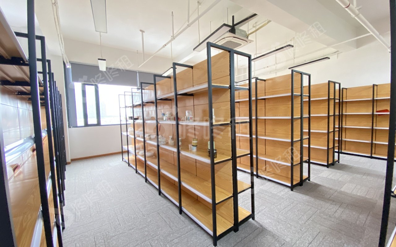 匠造数字产业园_511平_精装_办公室开间