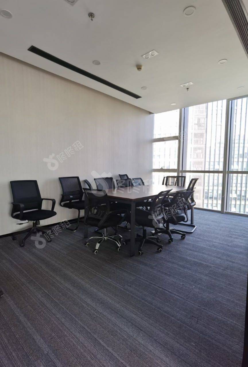 华中科技大学深圳产学研基地_328平_精装_办公室隔间