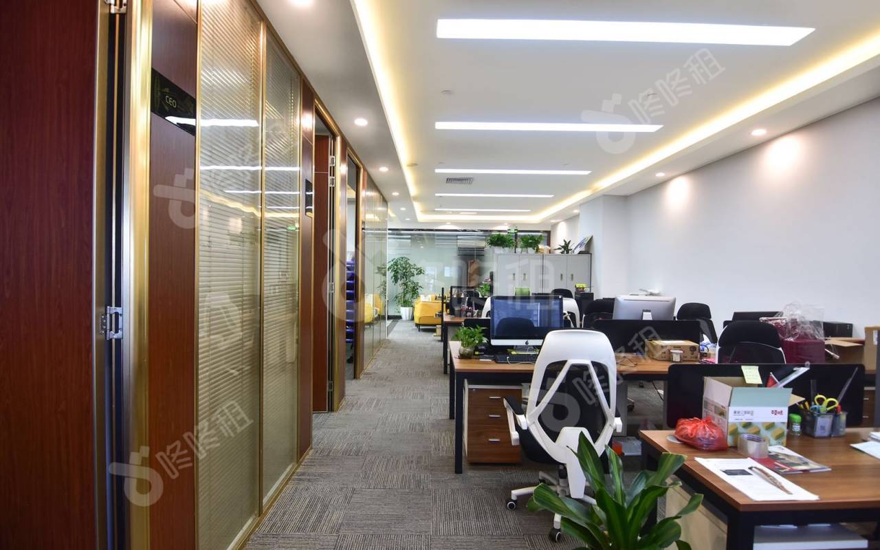阳光科创中心_168平_精装_办公室开间