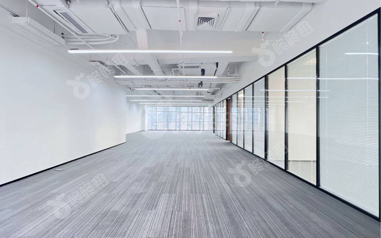 讯美科技广场_381平_精装_办公室开间