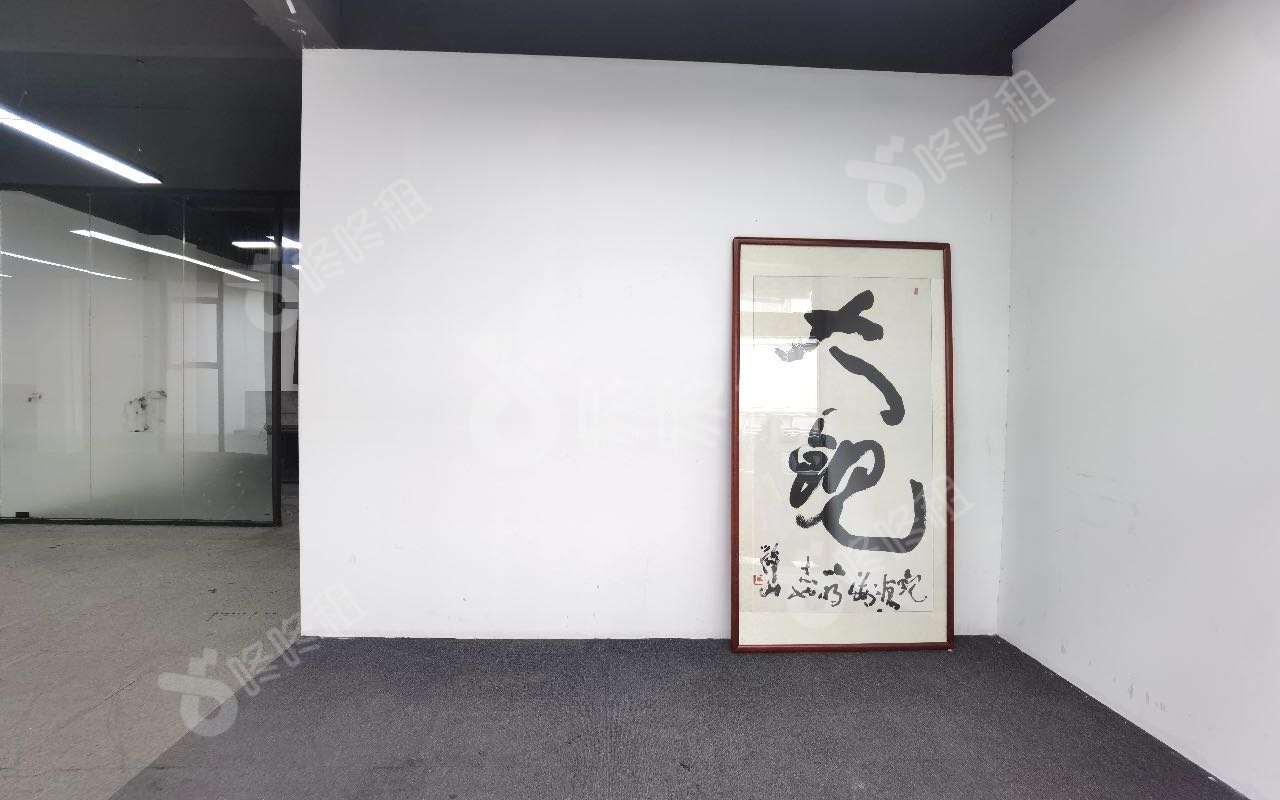 南山睿园产业园_430平_精装_前台