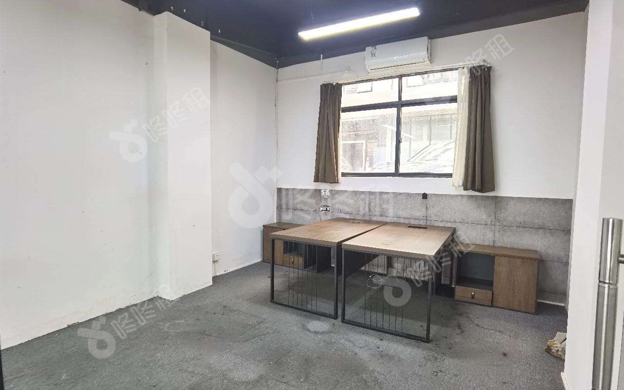 南山睿园产业园_430平_精装_办公室隔间