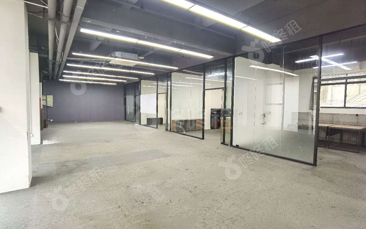 南山睿园产业园_430平_精装_办公室开间