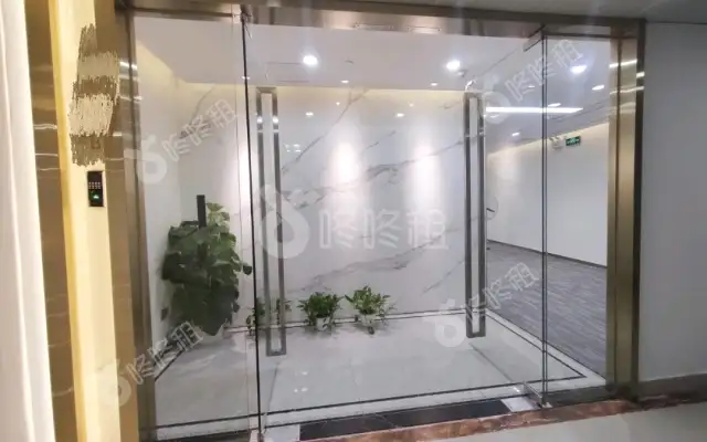 大中华国际交易广场_220平_精装_办公室房源出租