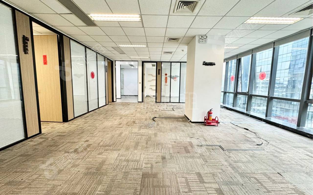 科兴科学园_283平_精装_办公室开间