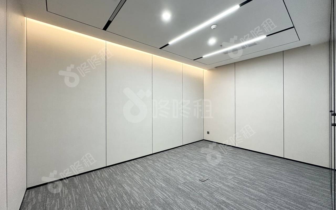 天珑移动大厦_244平_豪装_办公室隔间