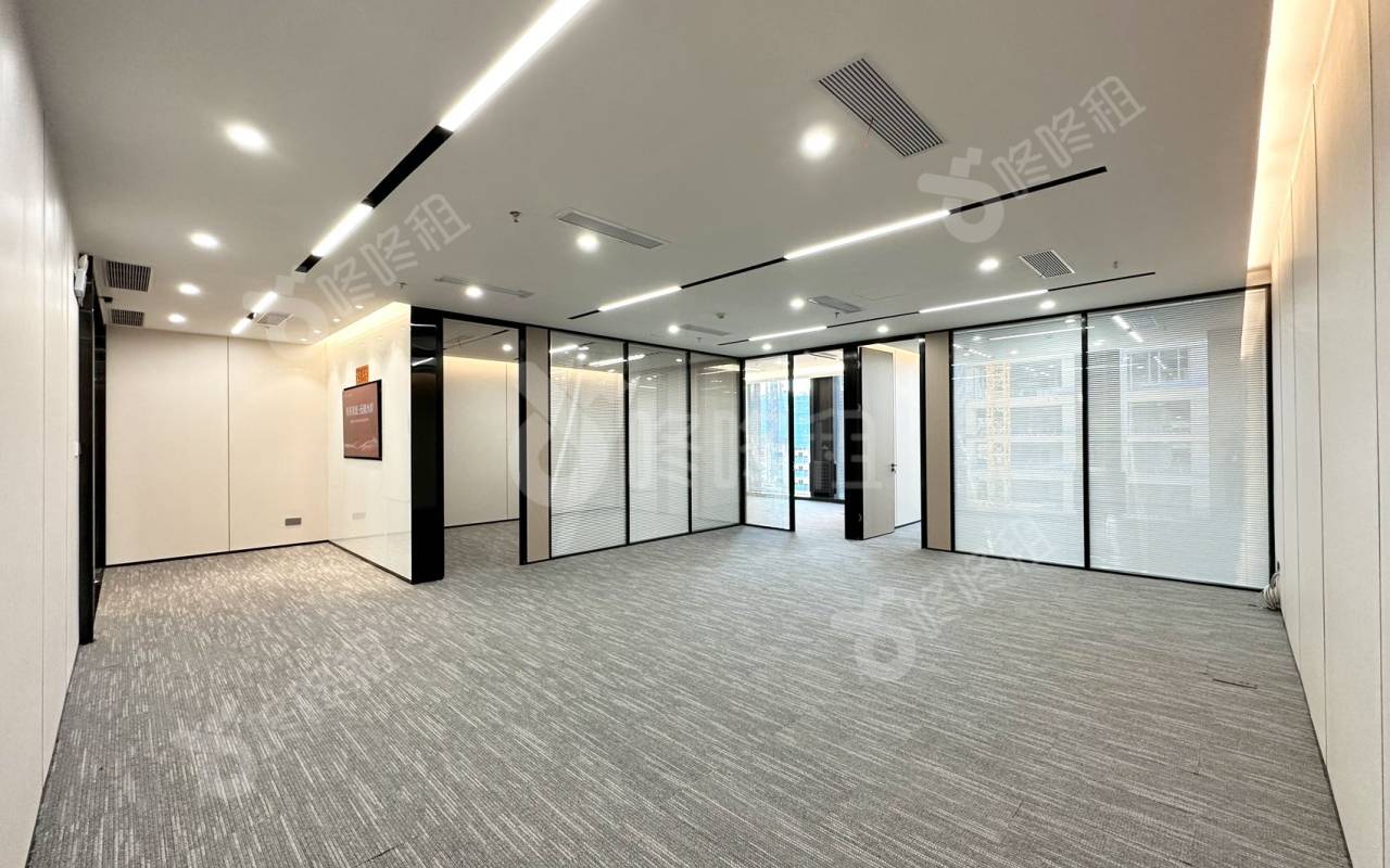 天珑移动大厦_244平_豪装_办公室开间