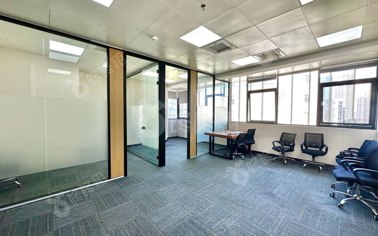 麻雀岭工业区_113平_精装_办公室开间