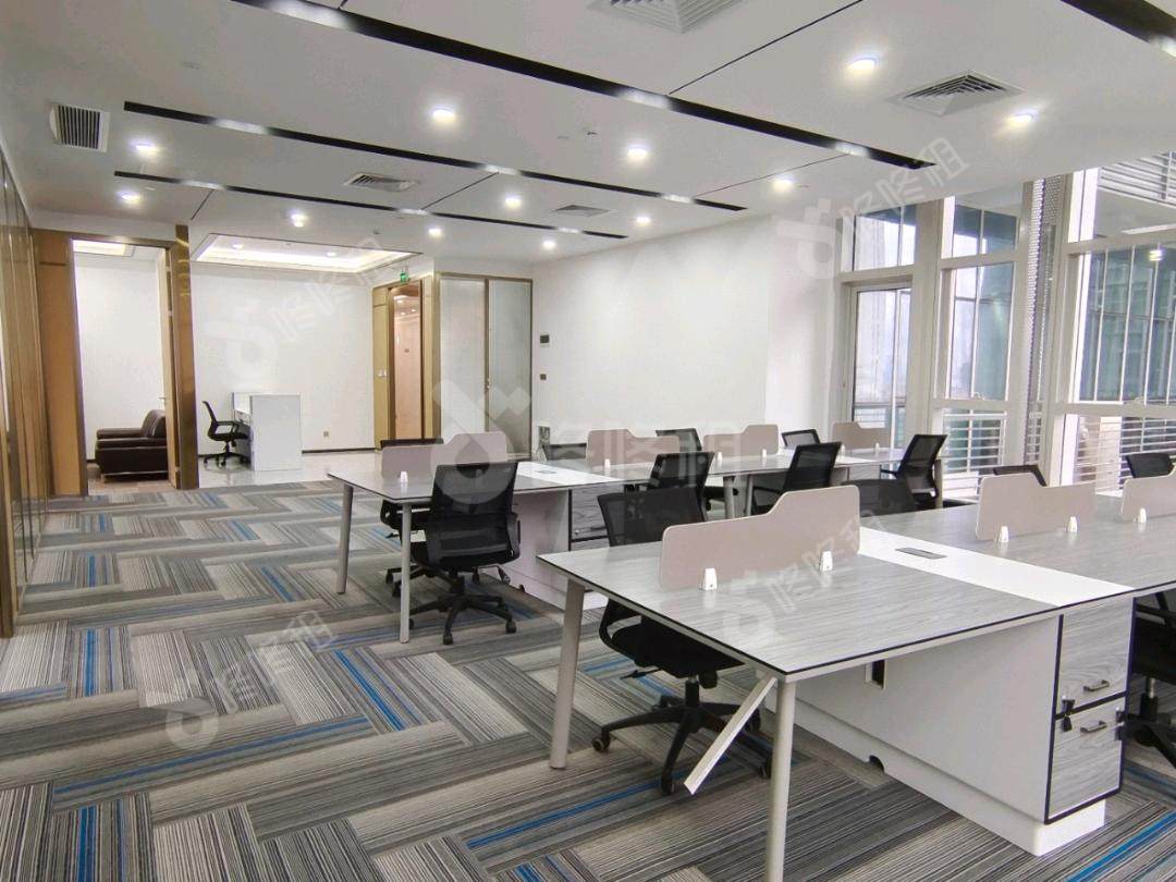 科尔达大厦_296平_精装_办公室开间