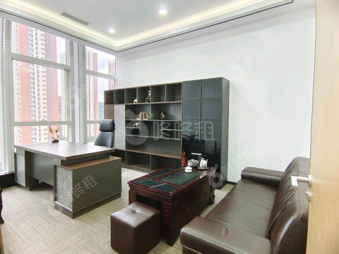 科尔达大厦_296平_精装_办公室隔间