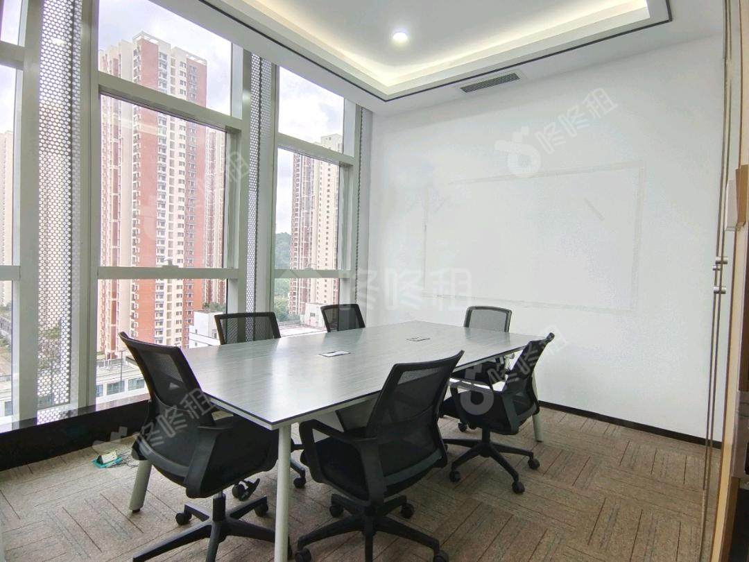 科尔达大厦_296平_精装_办公室隔间