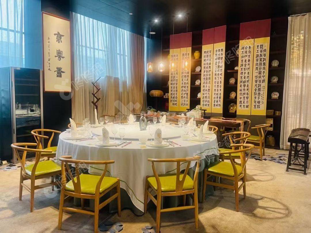 海王银河科技大厦_1450平_豪装_办公室隔间