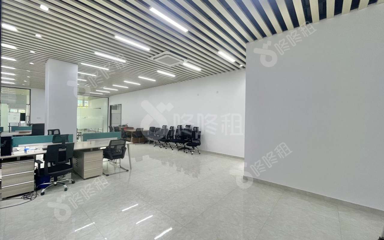 麻雀岭工业区_248平_豪装_办公室开间