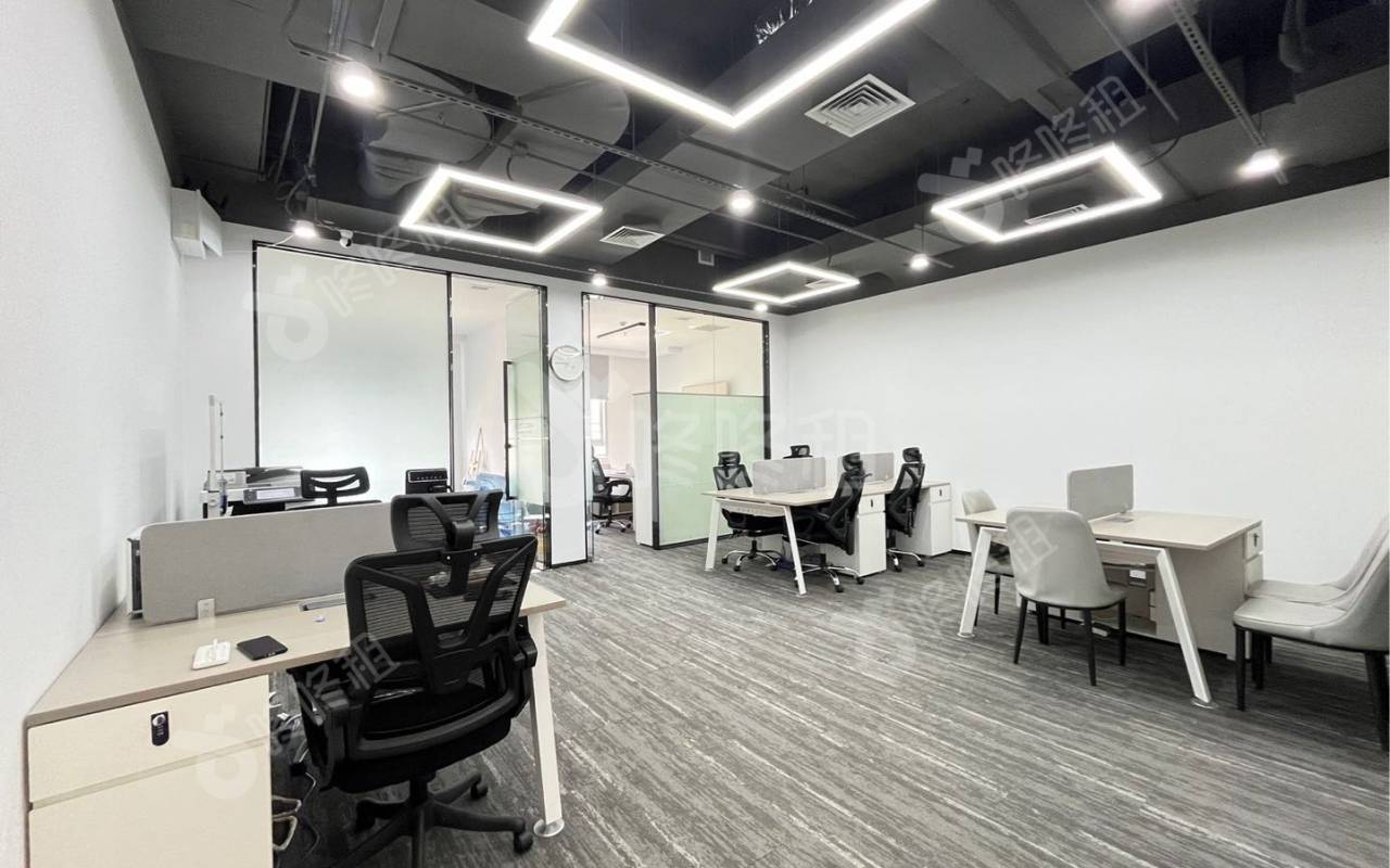 龙光世纪大厦_173平_豪装_办公室开间