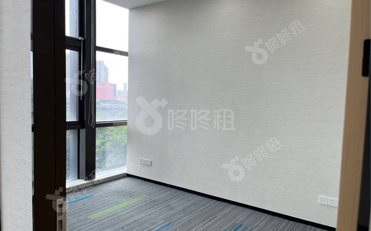 神舟天运大厦_145平_精装_办公室隔间