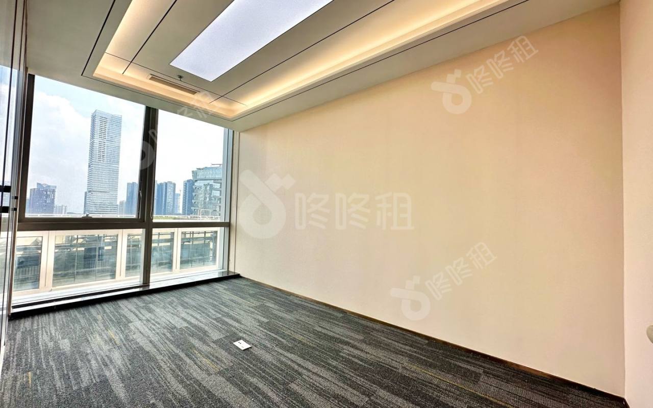 侨城坊_185平_精装_办公室隔间