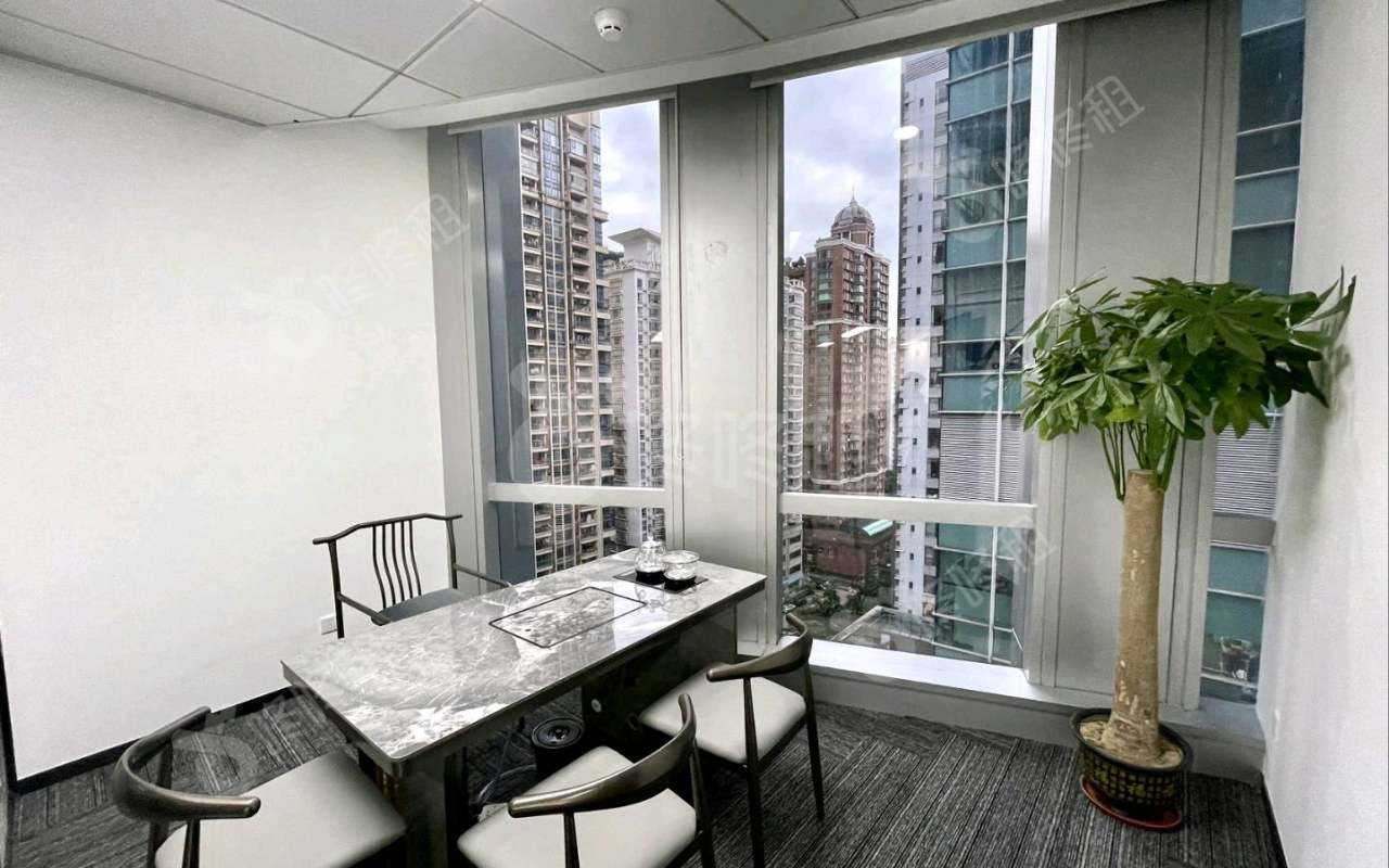 远洋大厦_269平_精装_办公室隔间