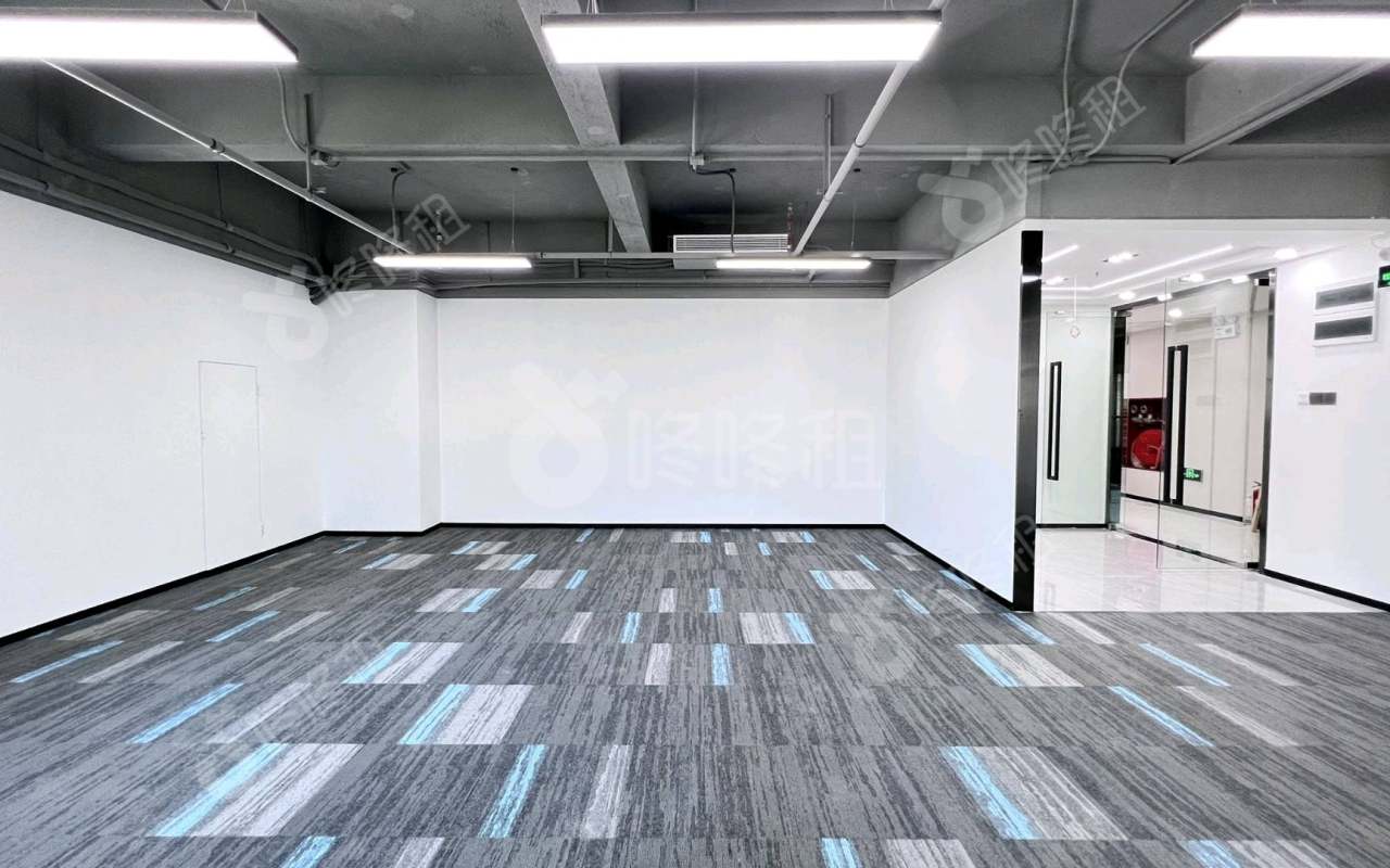 太平洋保险大厦_180平_精装_办公室开间