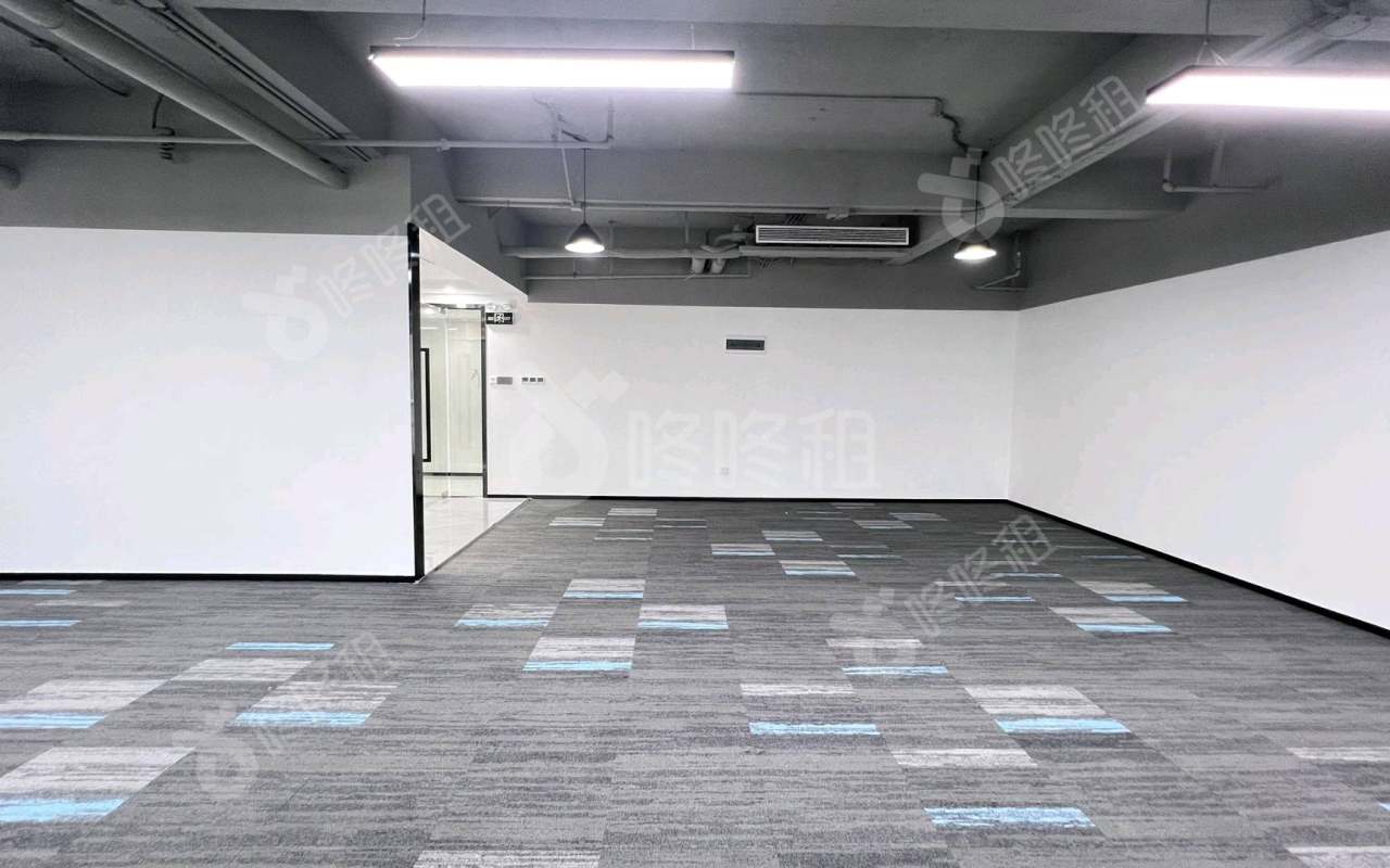 太平洋保险大厦_218平_精装_办公室开间