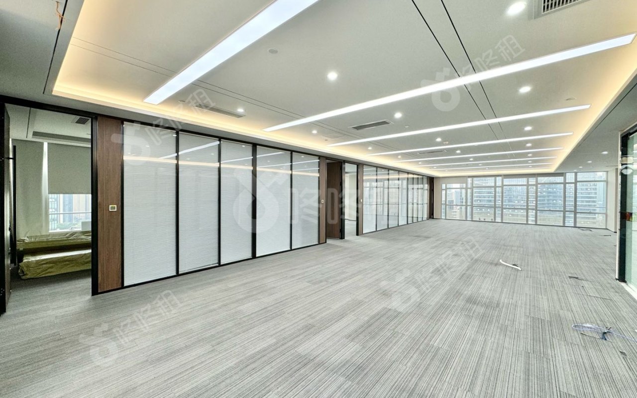 讯美科技广场_374平_豪装_办公室开间