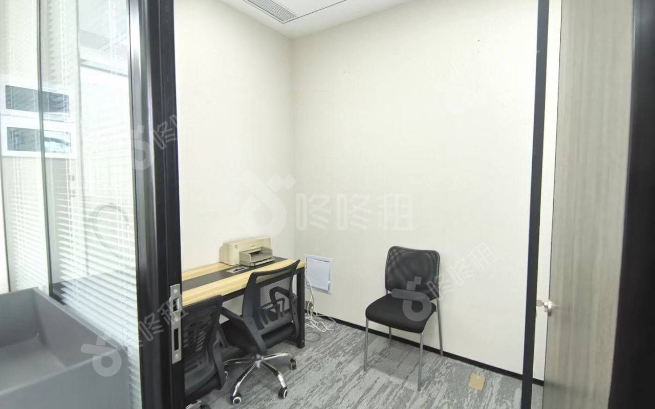 前海卓越时代广场_188平_精装_办公室隔间