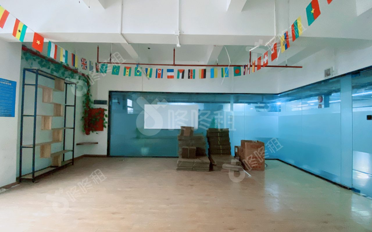 优创空间_127平_精装_办公室开间