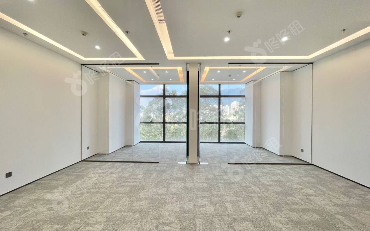 绿景美景广场_196平_豪装_办公室开间