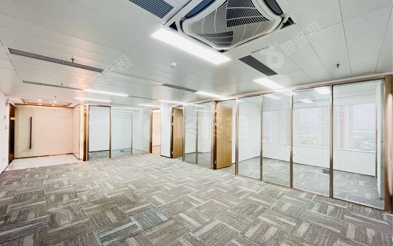 中信大厦_251.64平_精装_办公室开间