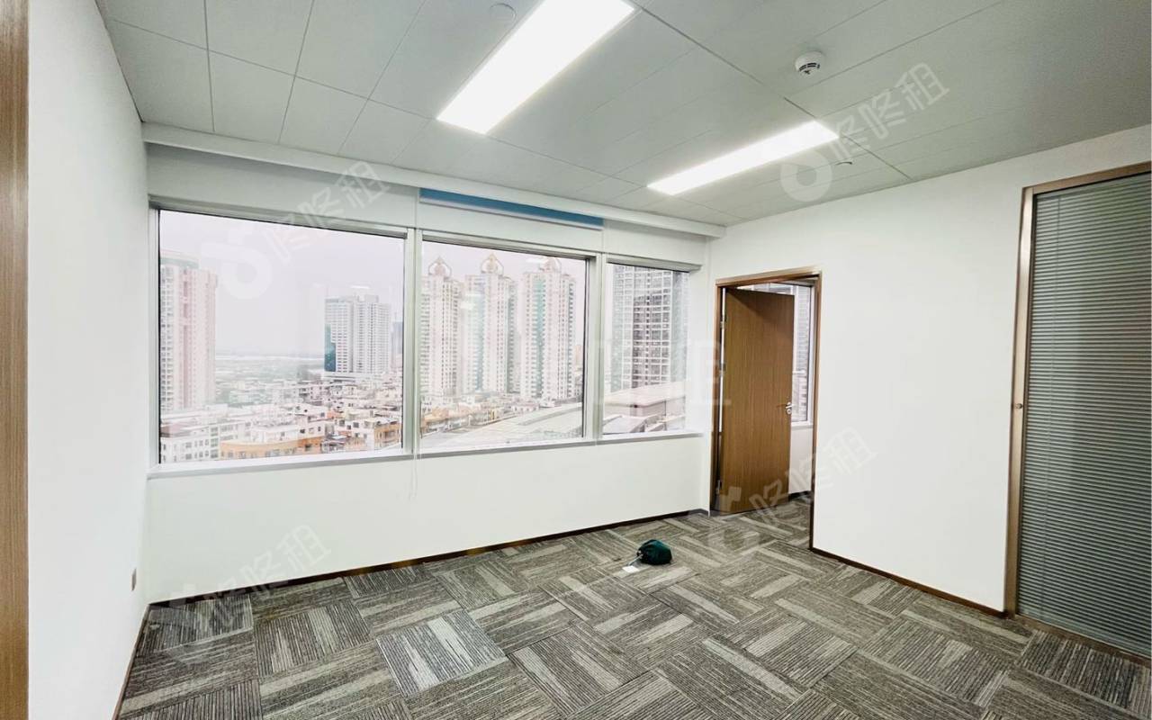 中信大厦_251.64平_精装_办公室隔间