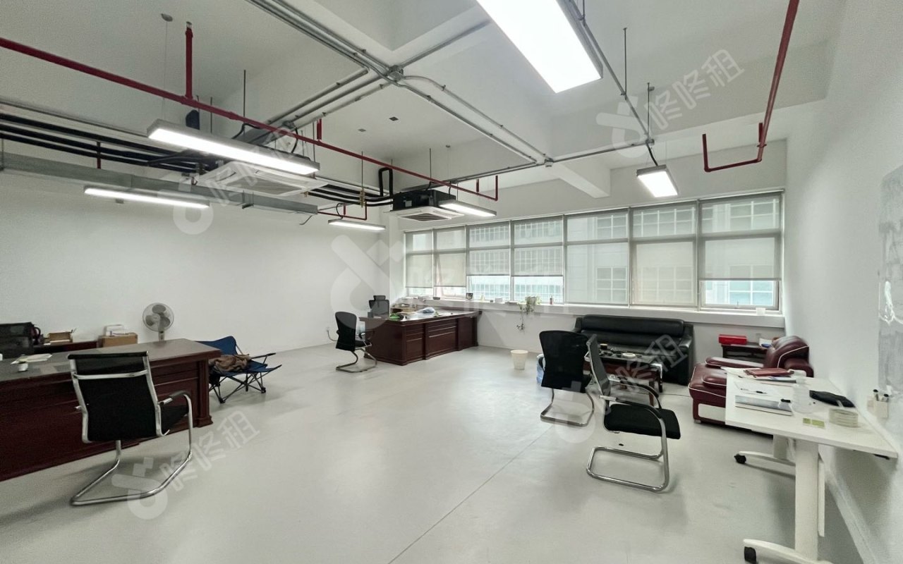 奥萨医药产业园_1700平_精装_办公室隔间