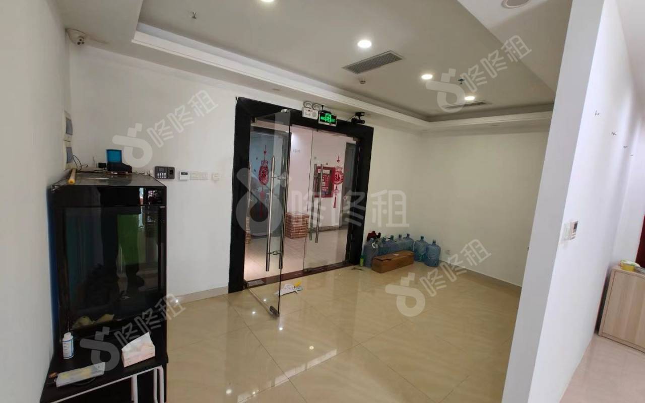 卫东龙商务大厦_310平_精装_前台