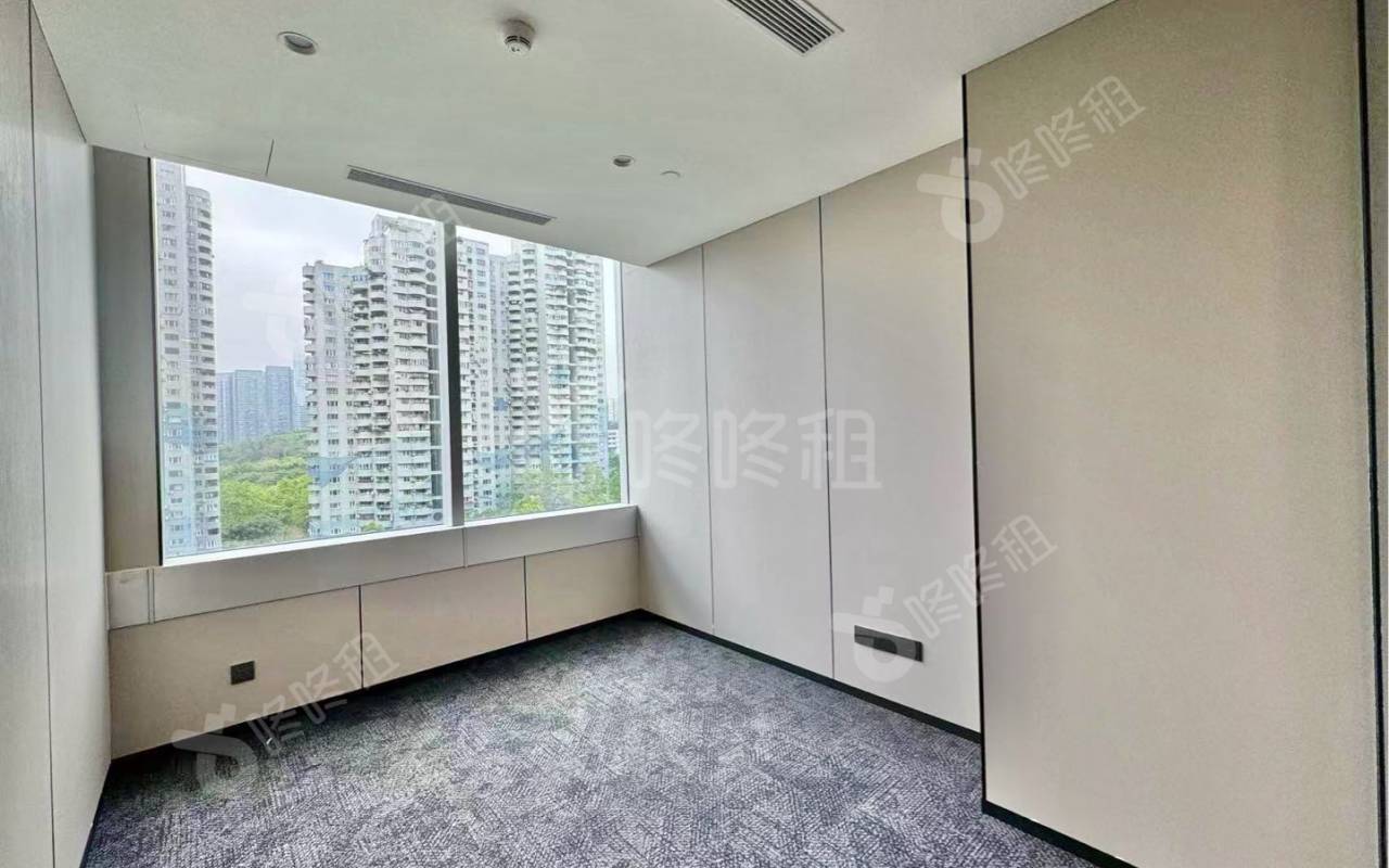 汉唐大厦_196平_豪装_办公室隔间