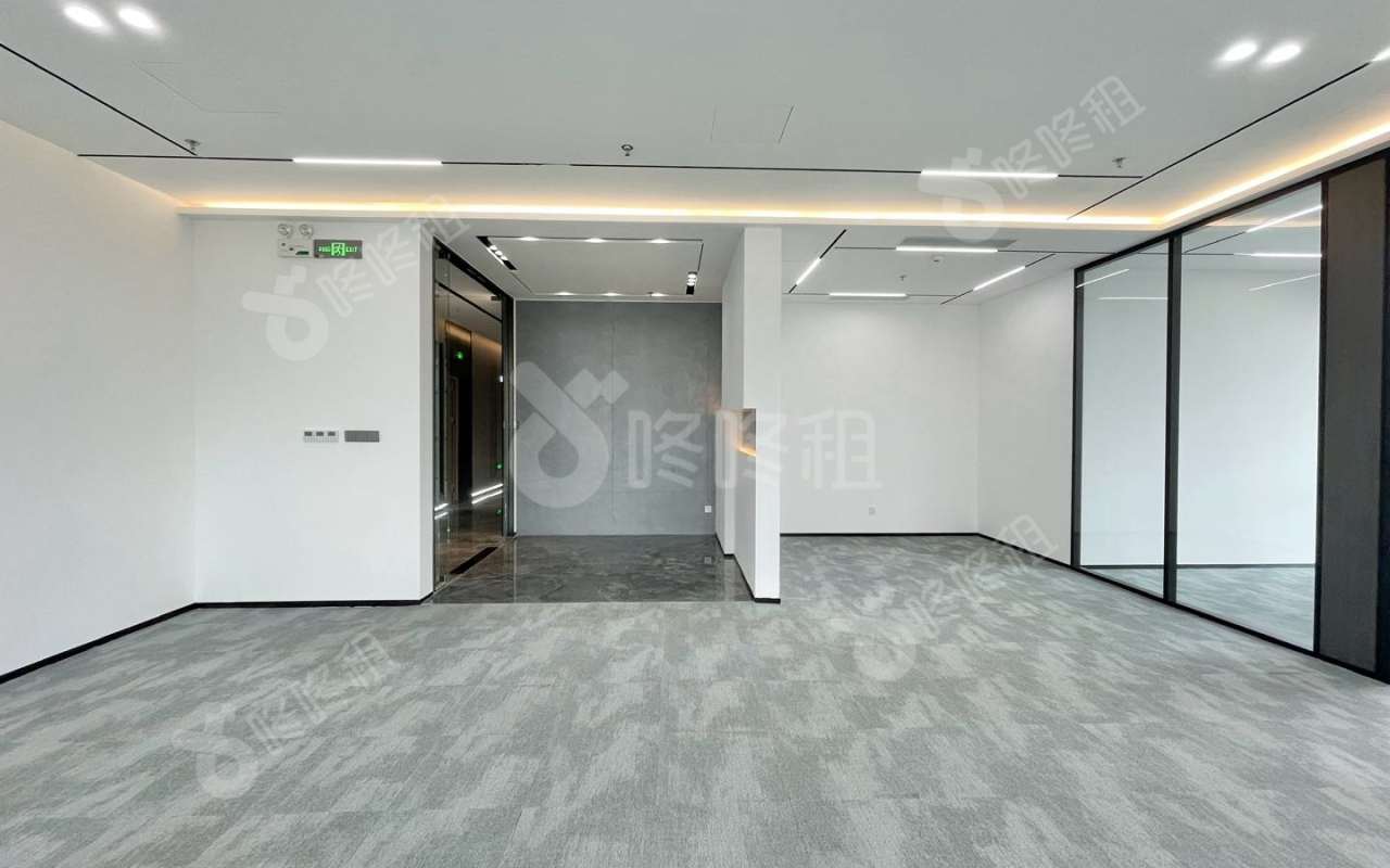 绿景美景广场_378平_精装_办公室开间