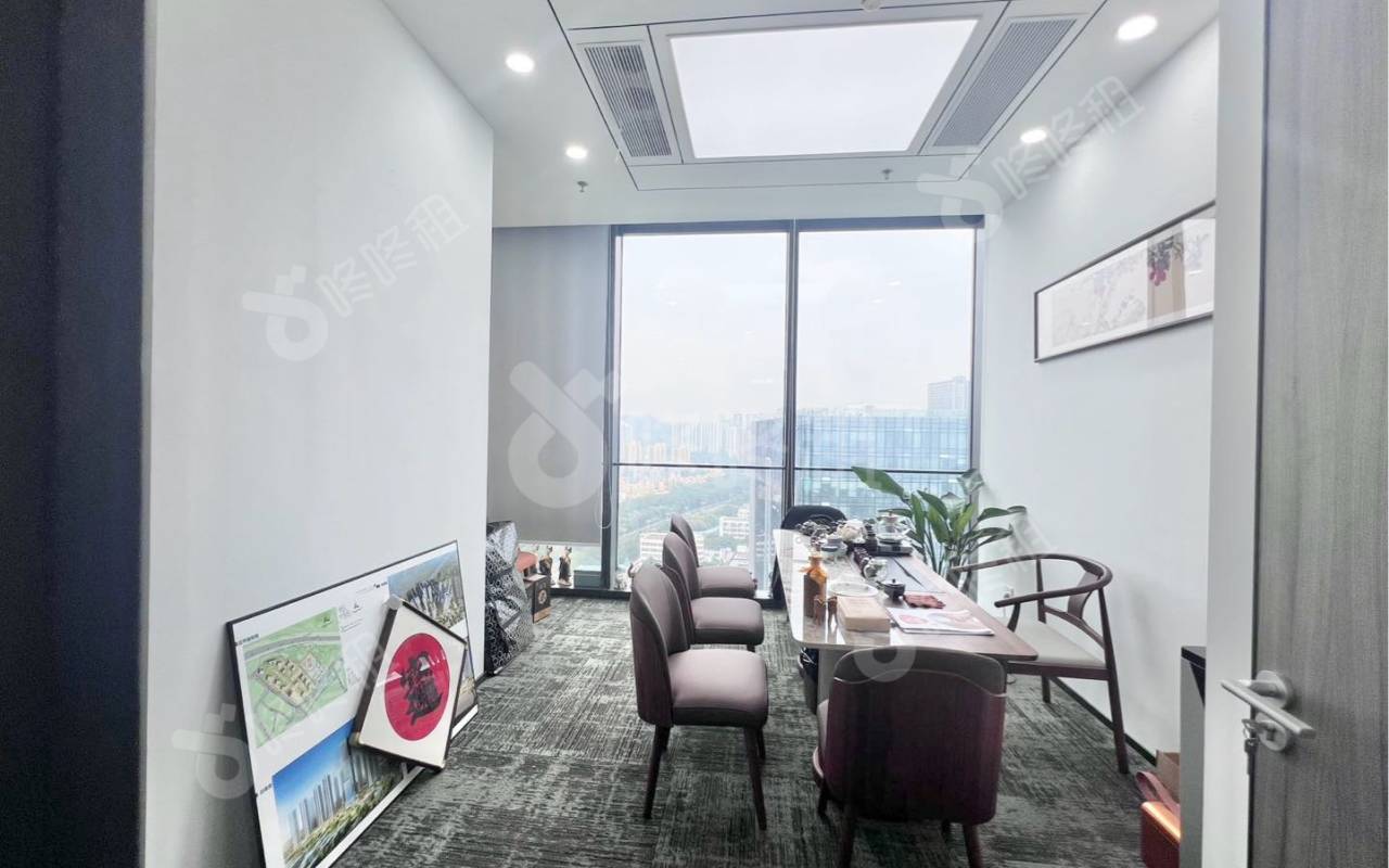 方大城_237平_精装_办公室隔间