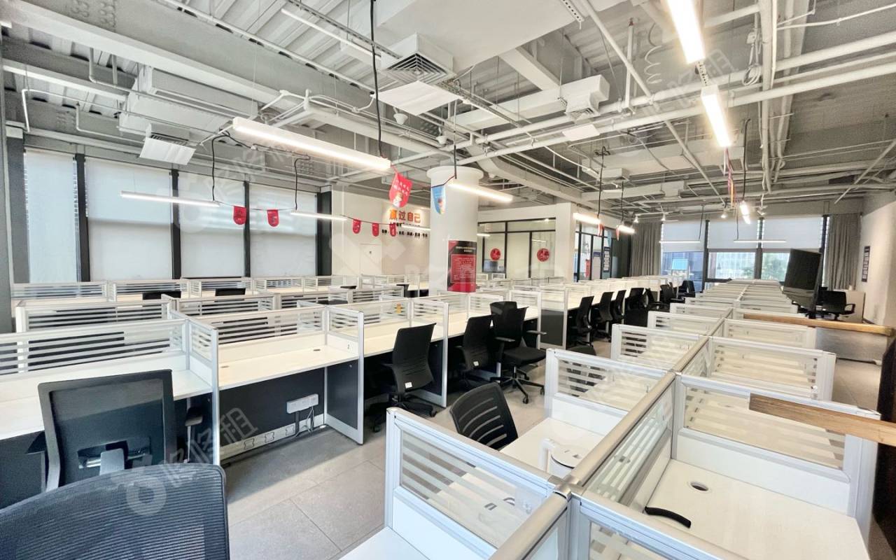 前海深港基金小镇_598平_精装_办公室开间