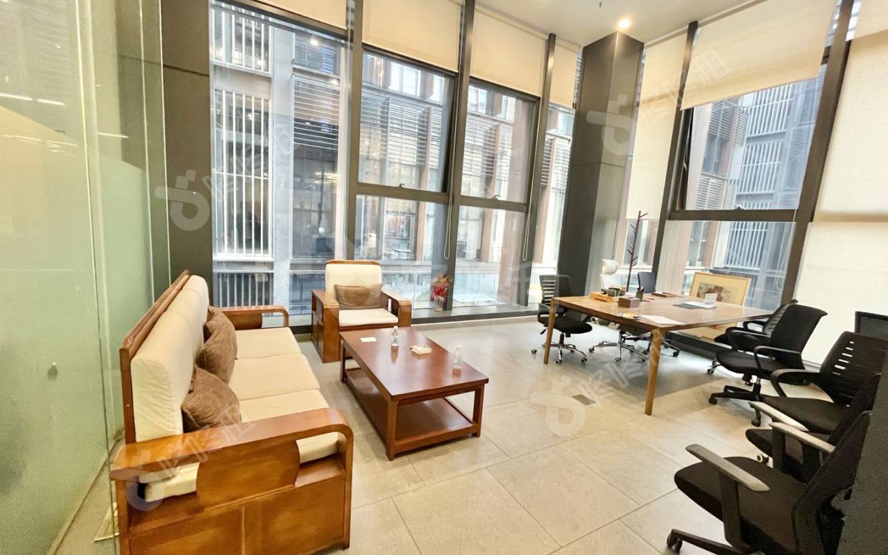 前海深港基金小镇_598平_精装_办公室隔间