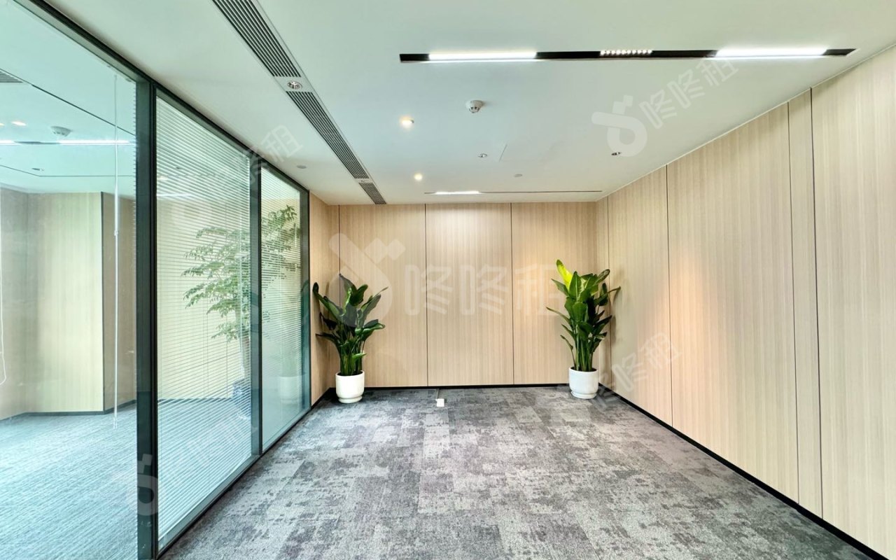 中检大厦_195平_豪装_办公室开间