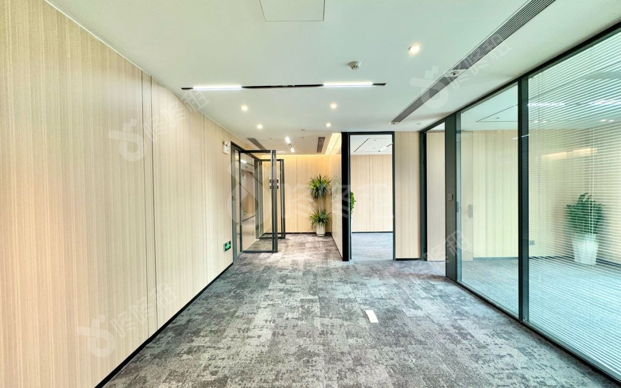 中检大厦_195平_豪装_办公室开间