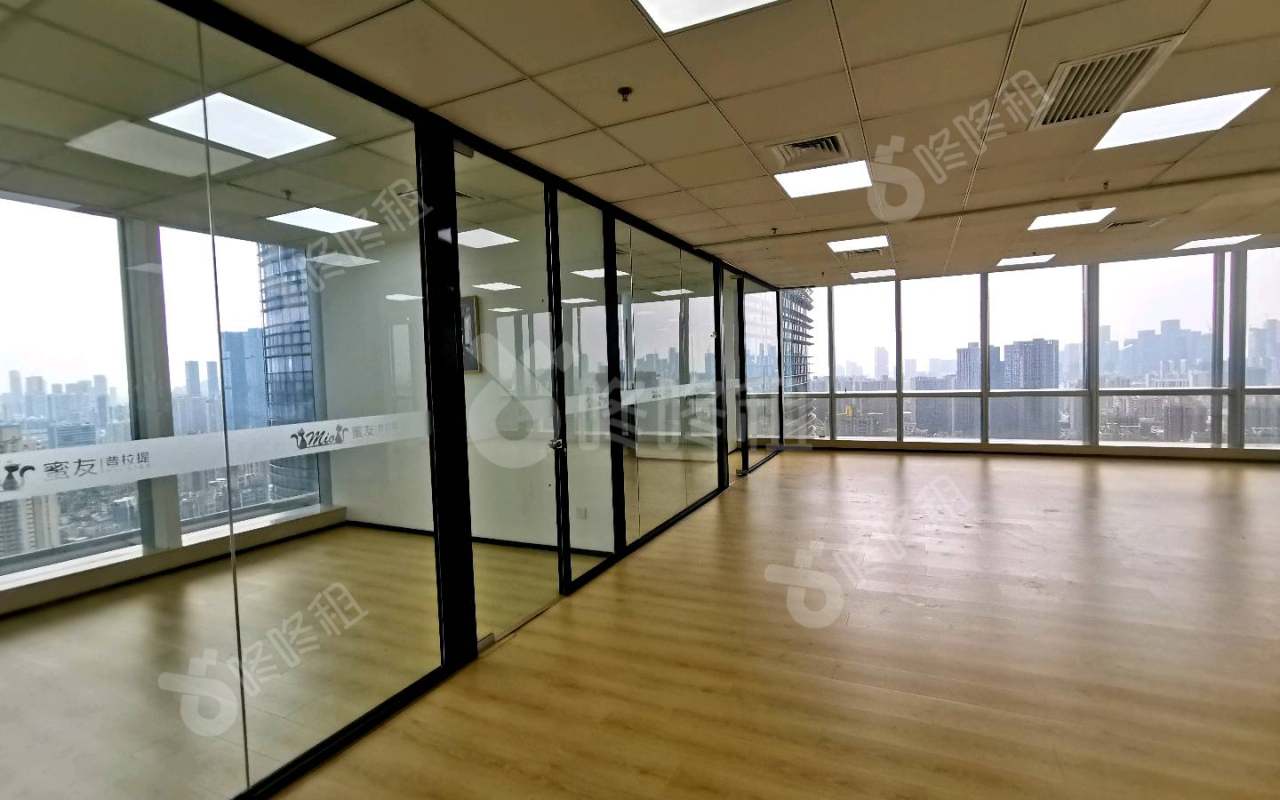 中洲控股中心_450平_精装_办公室开间