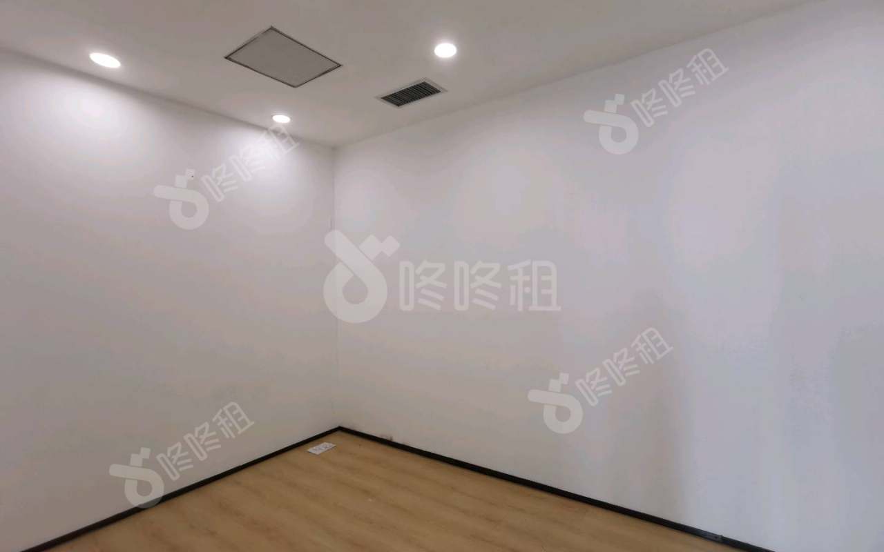 中洲控股中心_450平_精装_办公室隔间