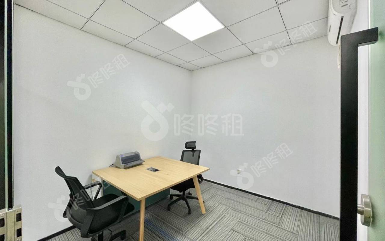 深圳软件园_218平_精装_办公室隔间