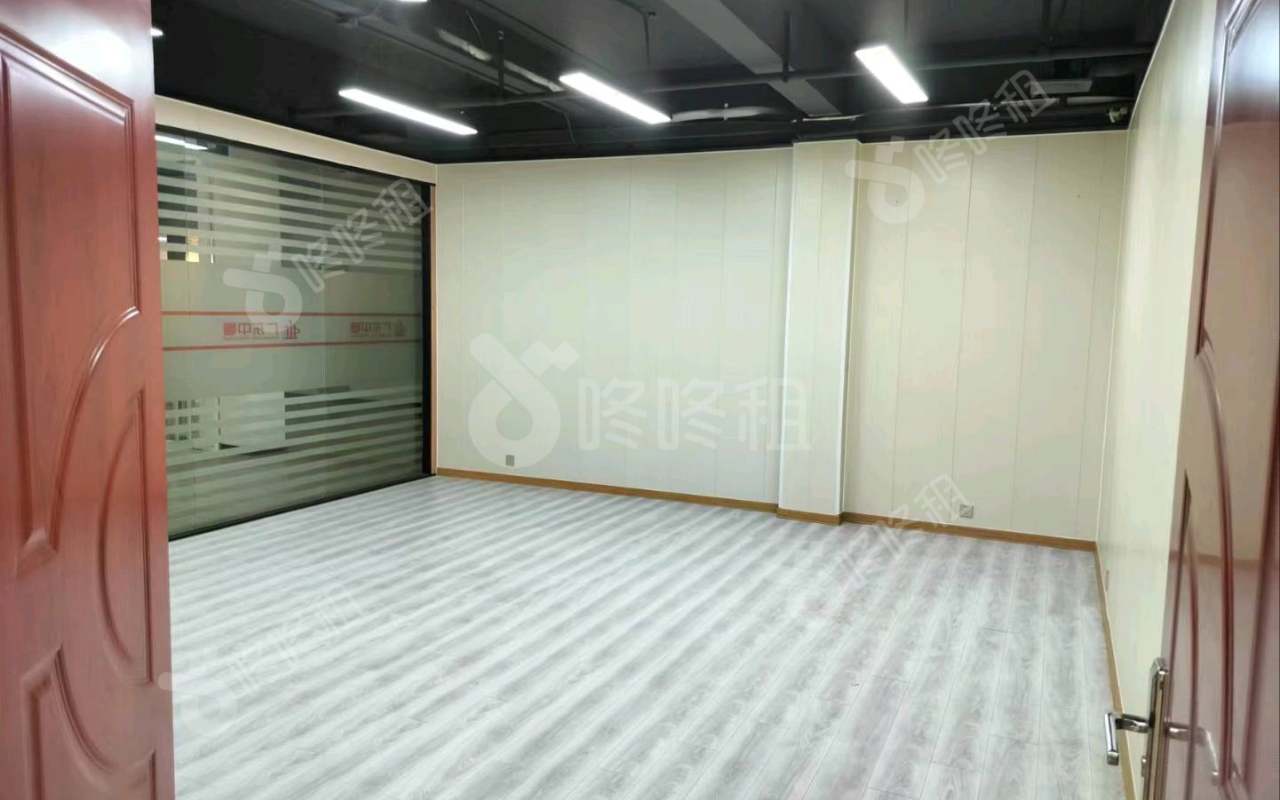 乐天智谷_295平_精装_办公室开间