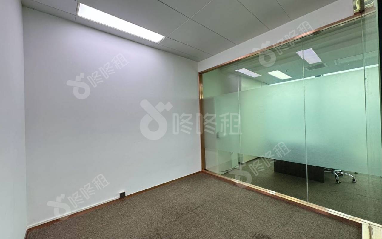 波顿大厦_207平_精装_办公室隔间