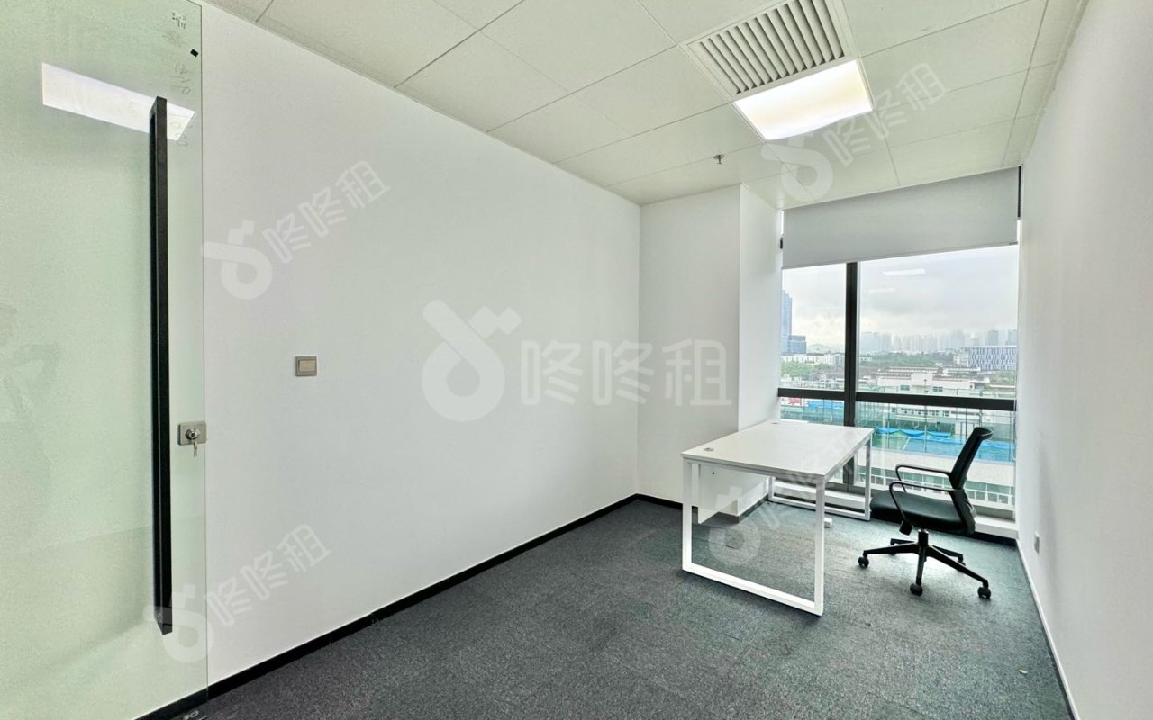 威盛科技大厦_215平_精装_办公室隔间