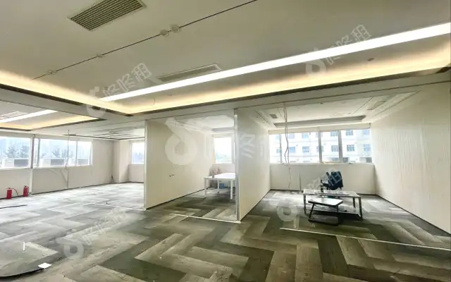 中电照明_489平_豪装_办公室房源出租